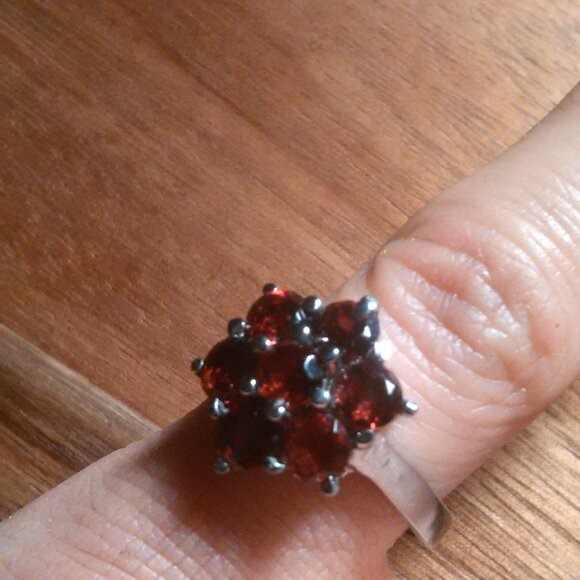Mozambique Garnet Stainless Steel Floral Ring (Size 6) - Picture 9 of 15